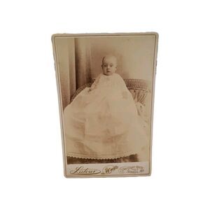 Antique Cabinet Card Photo Baby Infant c1880s LaTour Photographer Sedalia MO